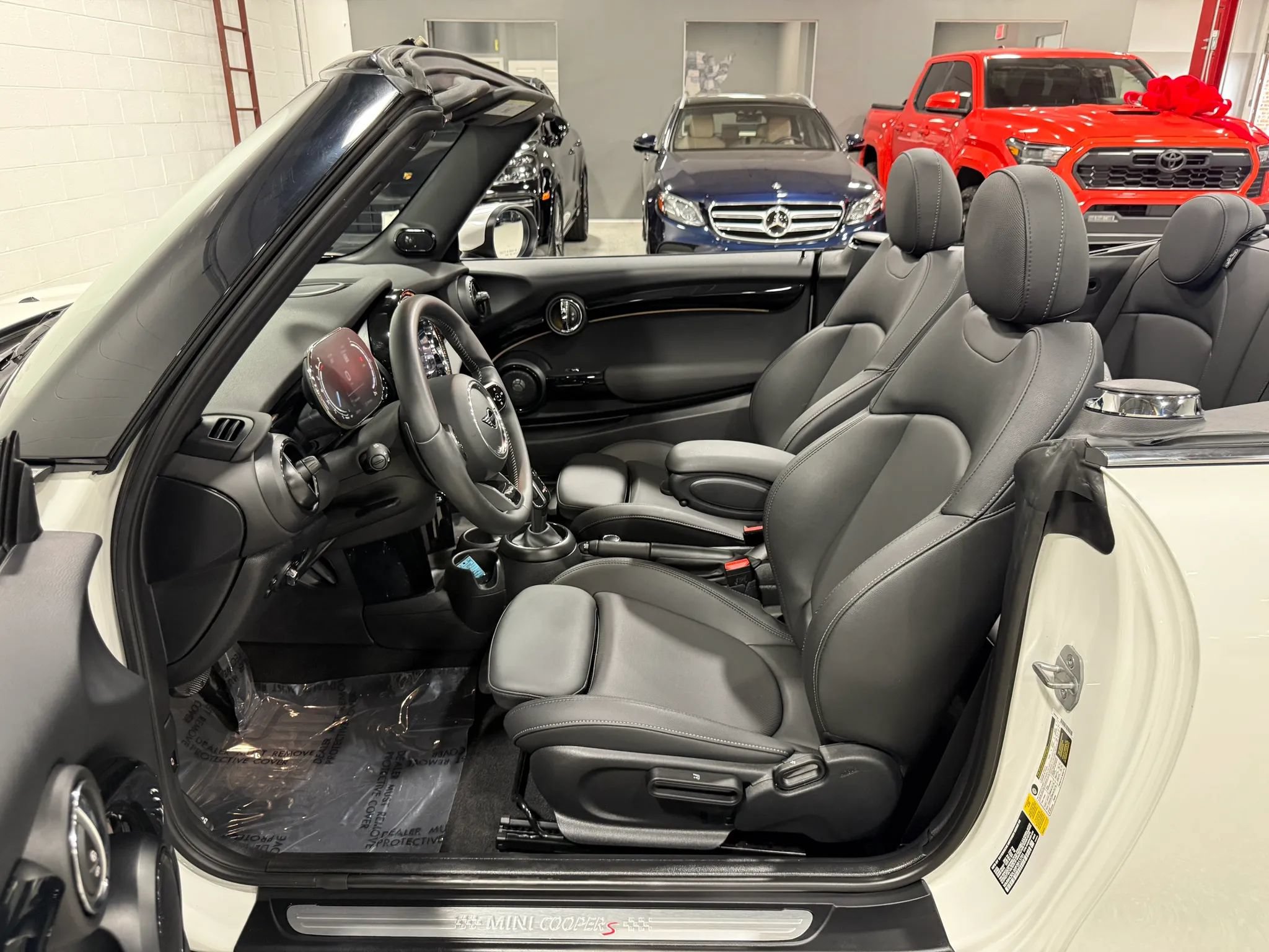 Used 2023 MINI Cooper S FWD image 16