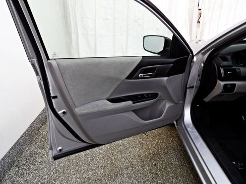 Used 2013 Honda Accord LX image 15