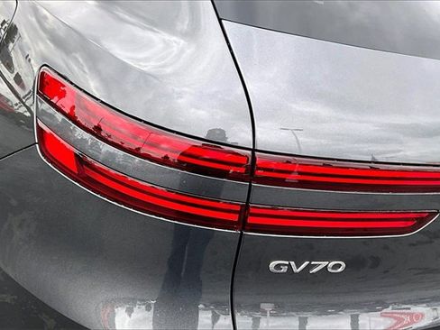 Used 2023 Genesis GV70 2.5T image 23