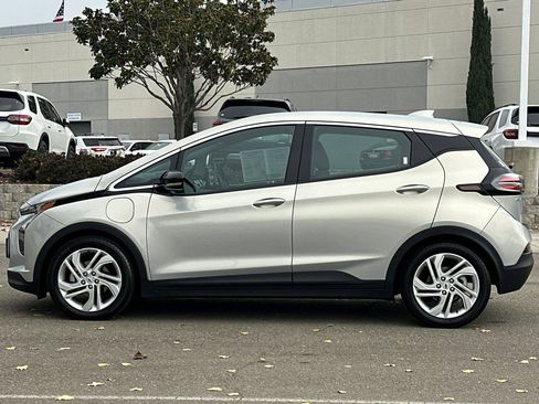 Used 2023 Chevrolet Bolt LT w/ Driver Confidence Package image 7