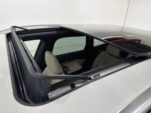 Used 2025 BMW X1 xDrive28i w/ Premium Package image 27