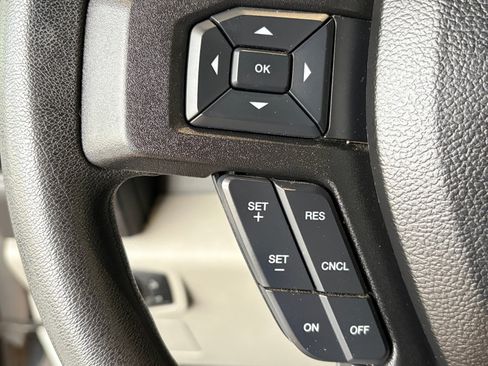Used 2018 Ford F150 XL w/ Equipment Group 101A Mid AWD/4WD image 32