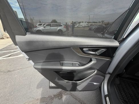 Used 2019 Audi Q7 3.0T Prestige w/ Prestige Package AWD/4WD image 21