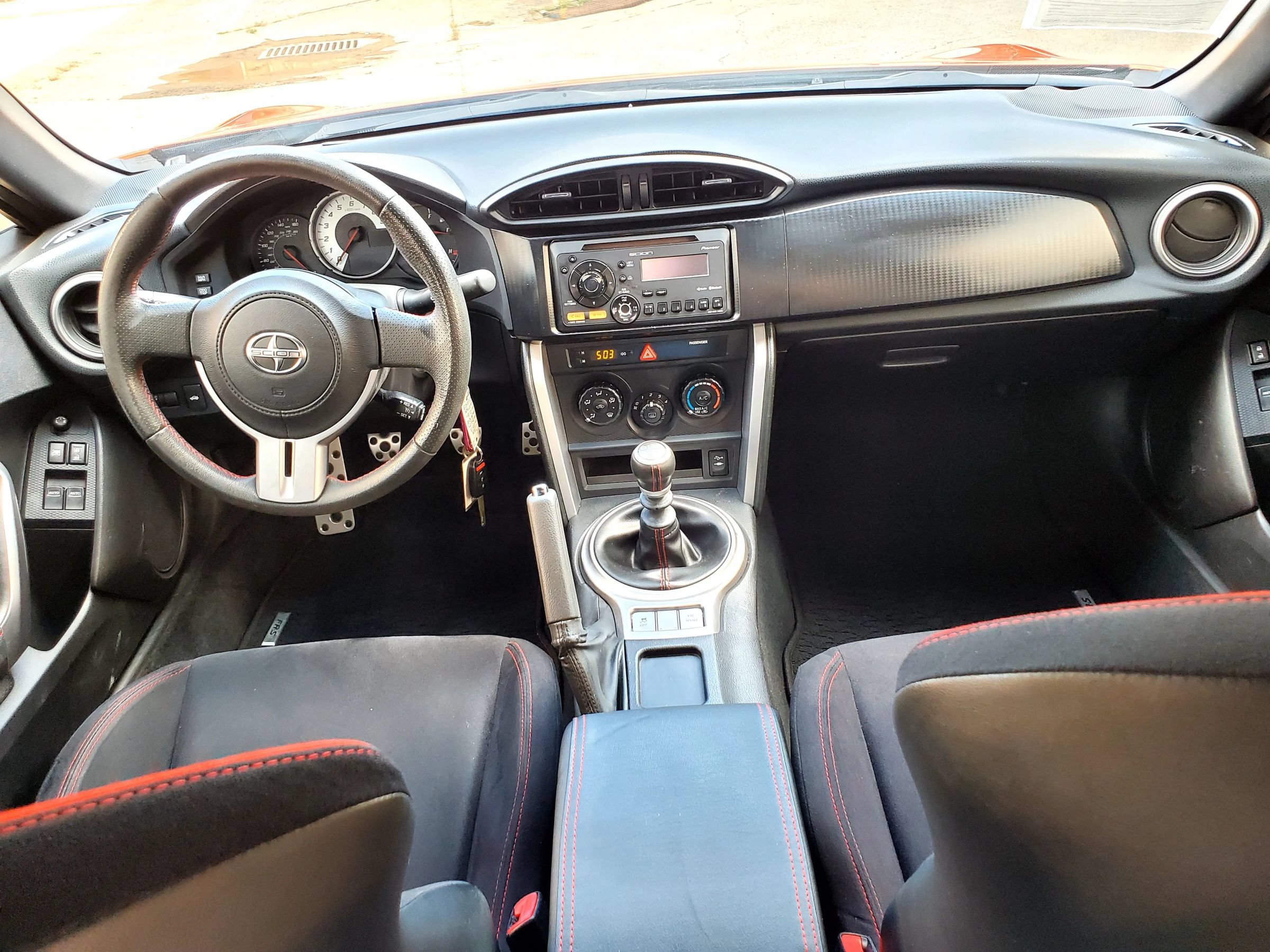 Used 2013 Scion FR-S RWD image 2