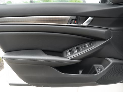 Used 2021 Honda Accord Sport Special Edition image 15