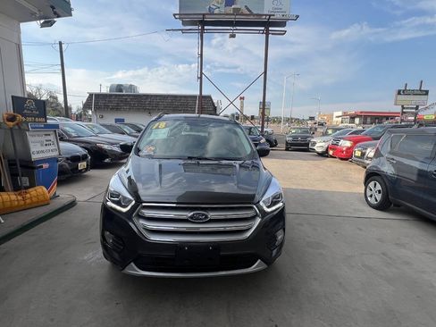 Used 2018 Ford Escape SEL AWD/4WD image 2