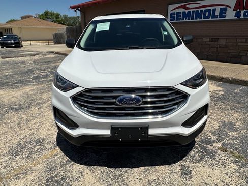 Used 2019 Ford Edge SE FWD image 4