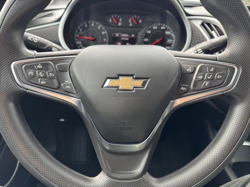 Used 2024 Chevrolet Malibu LT image 33