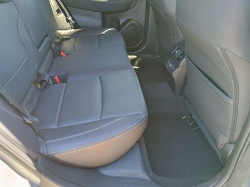 Used 2018 Subaru Outback 3.6R Limited image 20