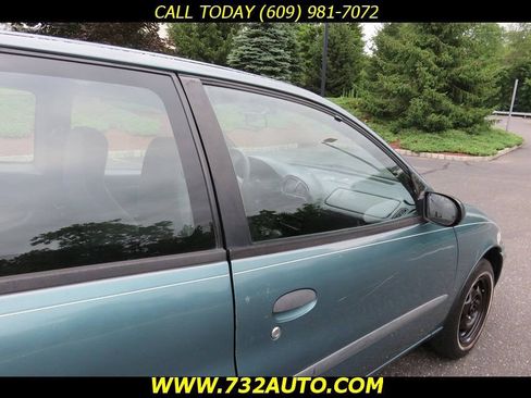 Used 1996 Geo Metro LSi FWD image 18
