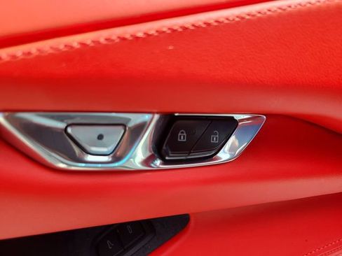 Used 2027 Chevrolet Corvette Stingray Coupe RWD image 13