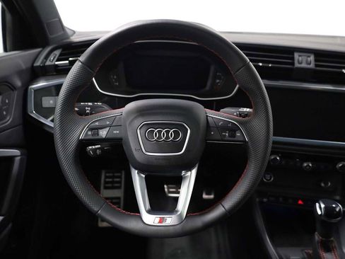 Certified 2025 Audi Q3 2.0T Premium Plus w/ Premium Plus Package image 23