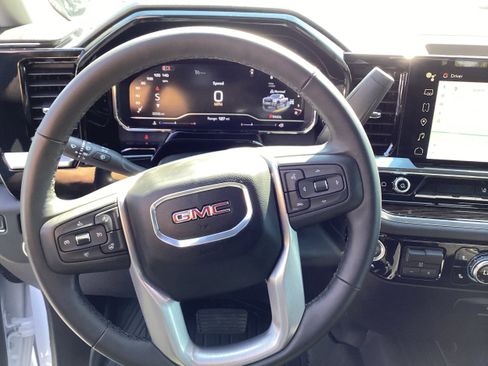 Used 2025 GMC Sierra 2500 SLE w/ SLE Value Package; image 15