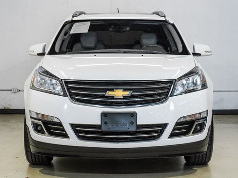 Used 2017 Chevrolet Traverse Premier FWD image 8