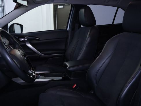 Used 2024 Mitsubishi Eclipse Cross SE image 12