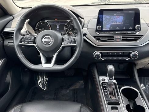 Used 2024 Nissan Altima 2.5 SR AWD/4WD image 8