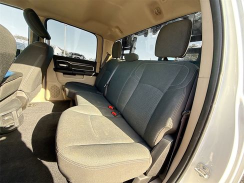 Used 2019 RAM 2500 Big Horn image 27