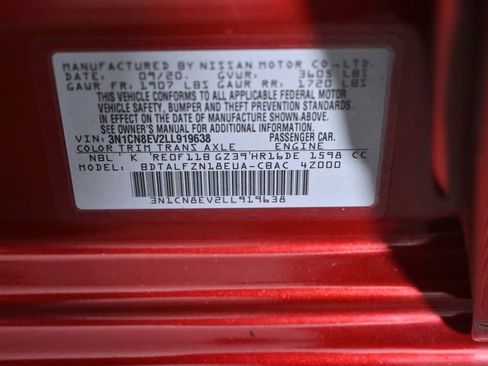 Used 2020 Nissan Versa SV image 34