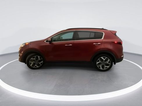 Used 2021 Kia Sportage EX w/ EX Technology Package FWD image 3