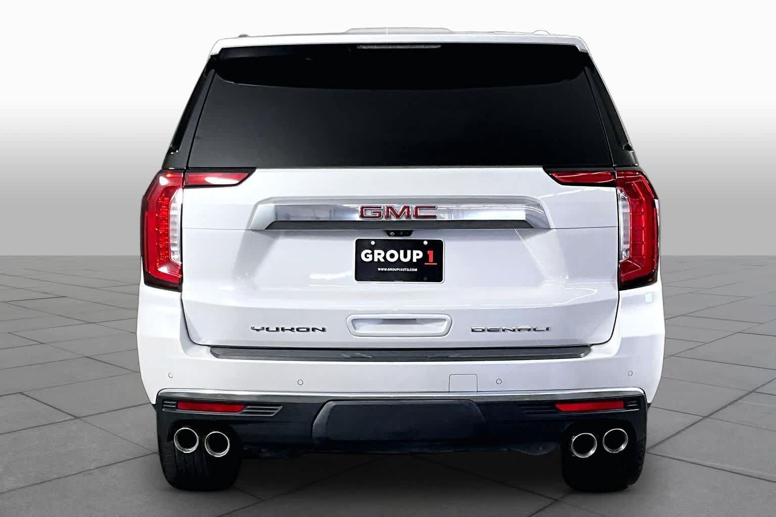 Used 2021 GMC Yukon Denali w/ Denali Premium Package RWD image 5