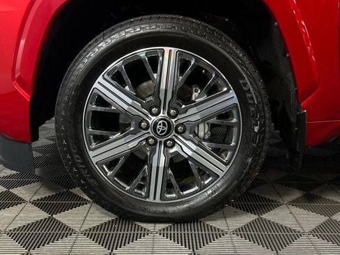 Used 2025 Toyota Sequoia Capstone image 11