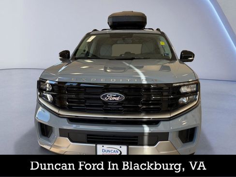New 2026 Ford Expedition Max Platinum AWD/4WD image 2