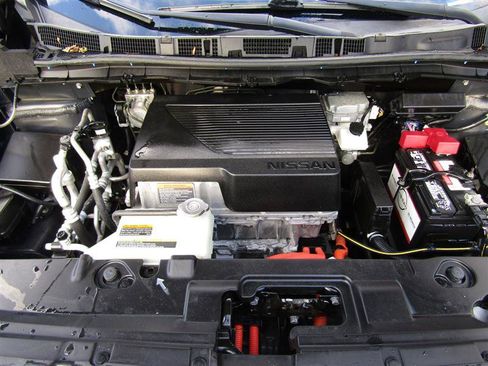 Used 2022 Nissan Leaf SV image 37