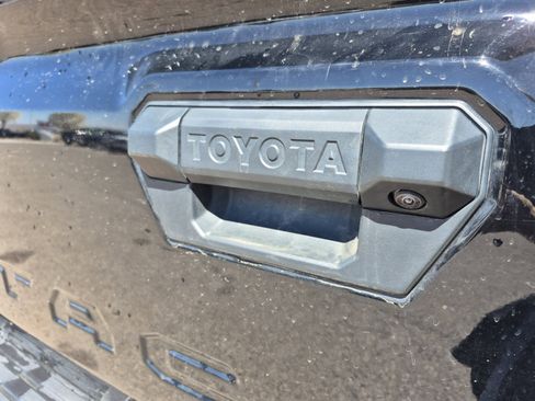 Certified 2025 Toyota Tacoma SR5 image 21