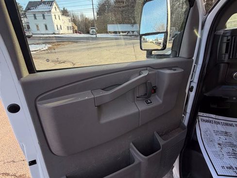 Used 2020 Chevrolet Express 3500 w/ Power Convenience Package RWD image 13