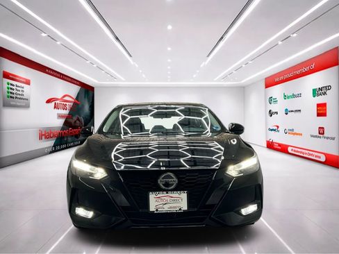 Used 2023 Nissan Sentra SR w/ Midnight Edition Package FWD image 2