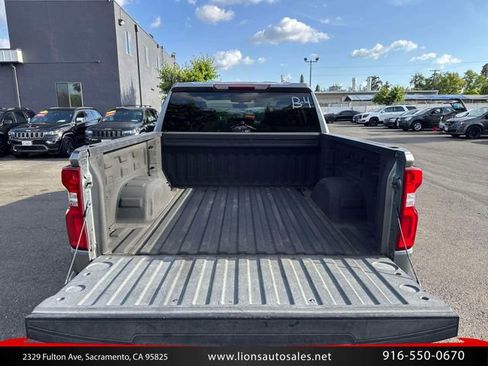 Used 2019 Chevrolet Silverado 1500 Custom Trail Boss w/ Custom Convenience Package AWD/4WD image 11