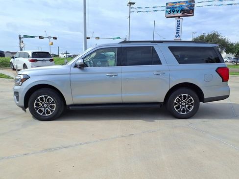 Used 2024 Ford Expedition Max XLT RWD image 4