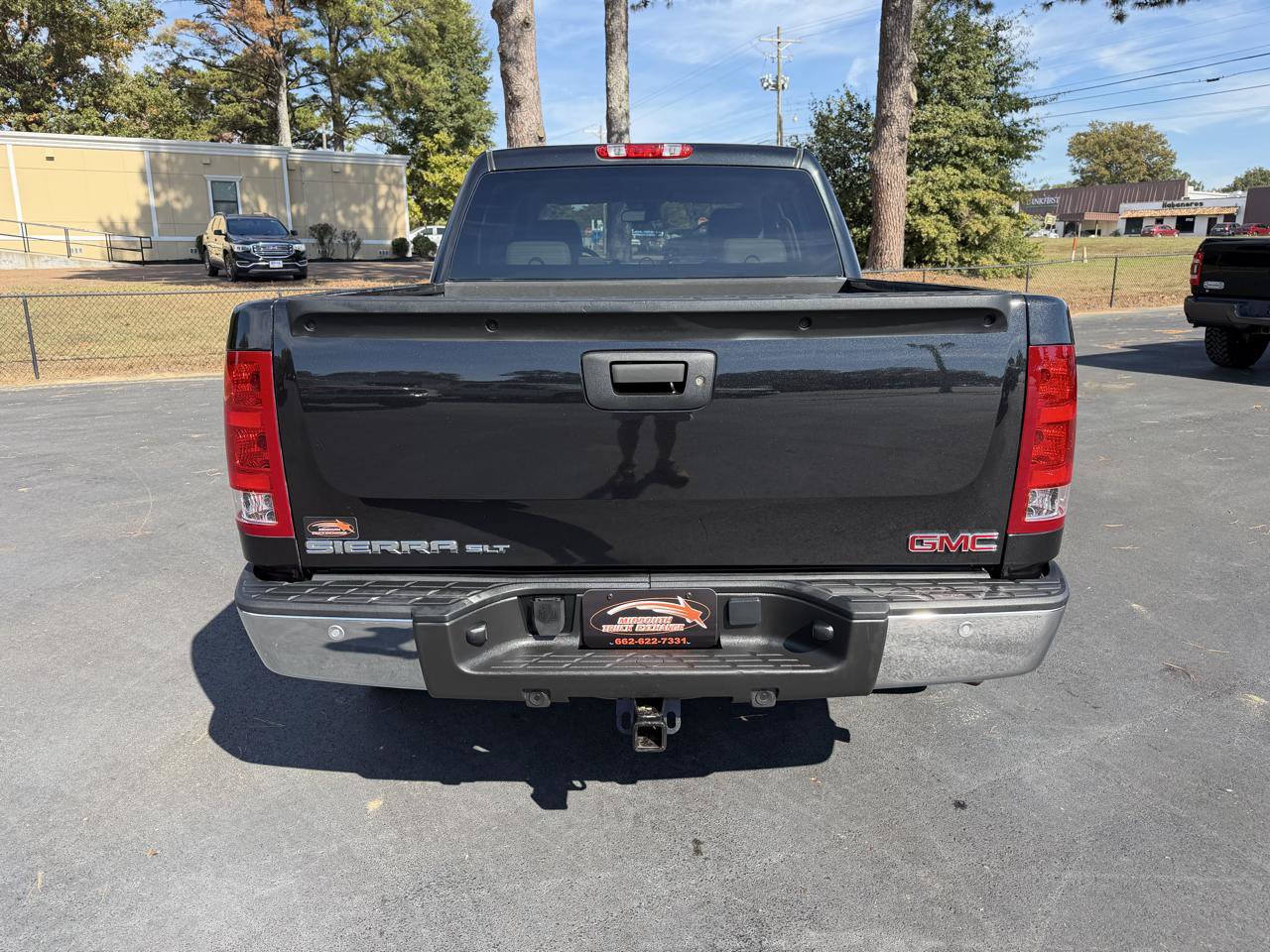 Used 2009 GMC Sierra 1500 SLT w/ Skid Plate Package AWD/4WD image 3