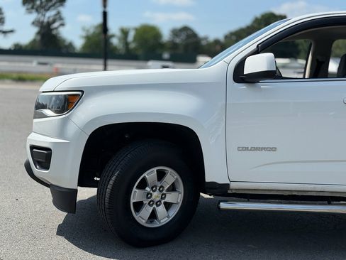 Used 2019 Chevrolet Colorado W/T w/ WT Convenience Package RWD image 11