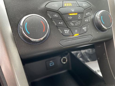 Used 2018 Ford Fusion S image 23