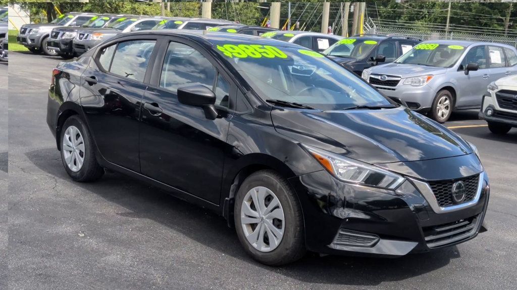Used 2020 Nissan Versa S FWD image 2