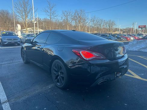 Used 2014 Hyundai Genesis 2.0T image 5
