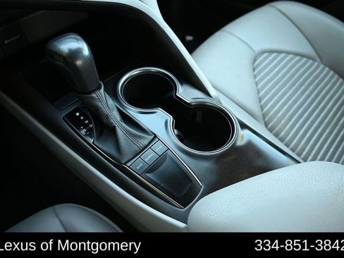 Used 2023 Toyota Camry SE image 24