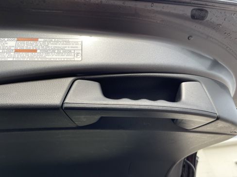 Used 2023 Toyota RAV4 SE image 27