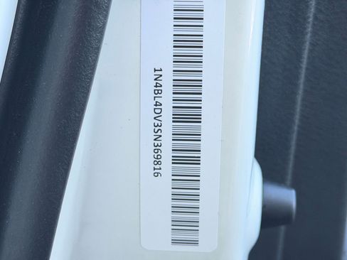 Used 2025 Nissan Altima 2.5 SV image 27