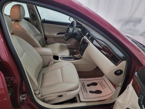 Used 2010 Chevrolet Impala LTZ FWD image 27