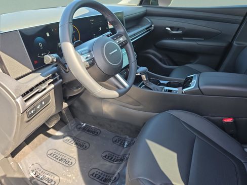 Used 2025 Hyundai Tucson SEL FWD image 19