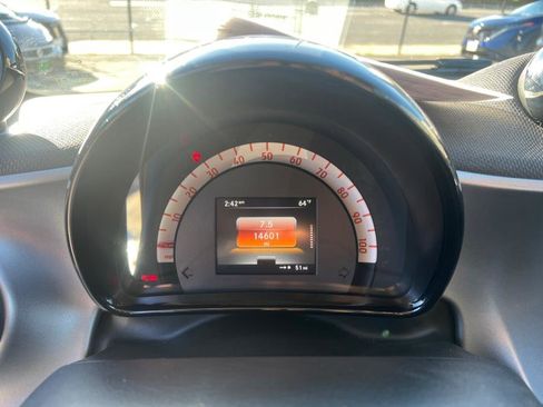 Used 2018 smart fortwo electric drive image 15