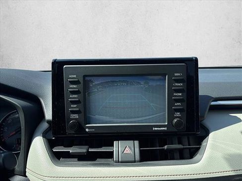 Certified 2020 Toyota RAV4 XLE w/ Convenience Package FWD image 11