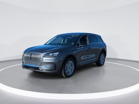 Used 2023 Lincoln Corsair Standard image 3