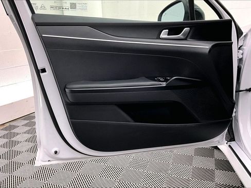 Used 2022 Kia K5 GT-Line image 24