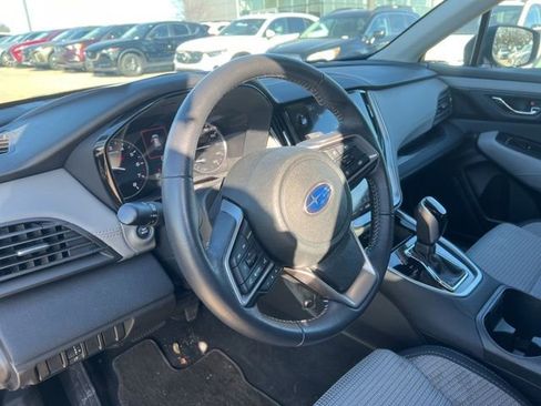 Used 2025 Subaru Outback Premium image 12
