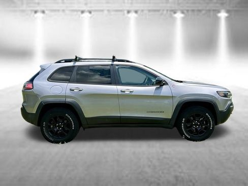 Used 2022 Jeep Cherokee Trailhawk w/ Sun, Sound & Nav Group AWD/4WD image 4