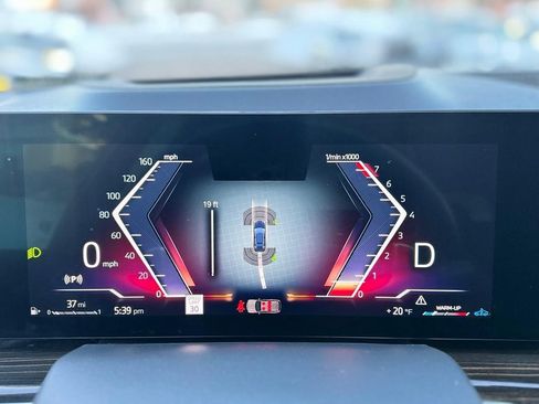 Used 2023 BMW X7 xDrive40i w/ Premium Package image 17