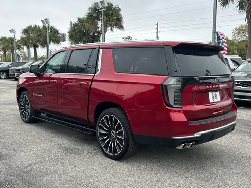 New 2025 Chevrolet Suburban High Country AWD/4WD image 5